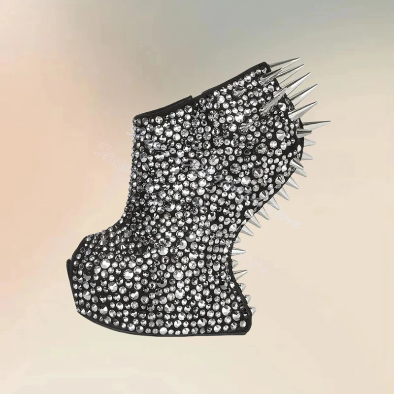 Silber Strass Spikes seltsamen Stil Heels Stiefel Seite Reiß verschluss Frauen Schuhe Mode Party Bankett Landebahn 2024 Zapatos Para Mujere