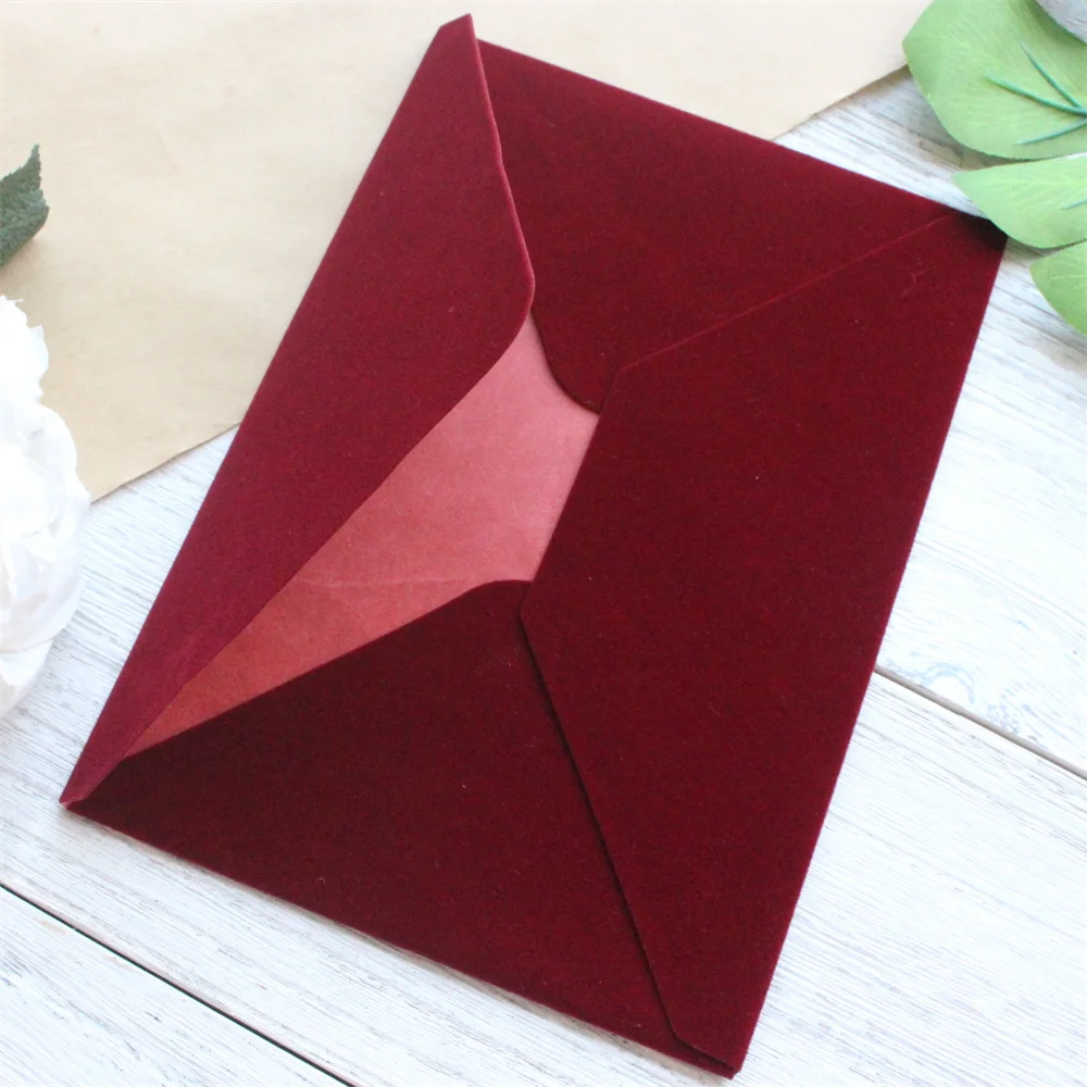 Samtumschläge, weich, glatt, 13,5 x 19,5 cm, passend für 5'' x 7'' Einladungskarten, individueller Druck ist verfügbar. Image