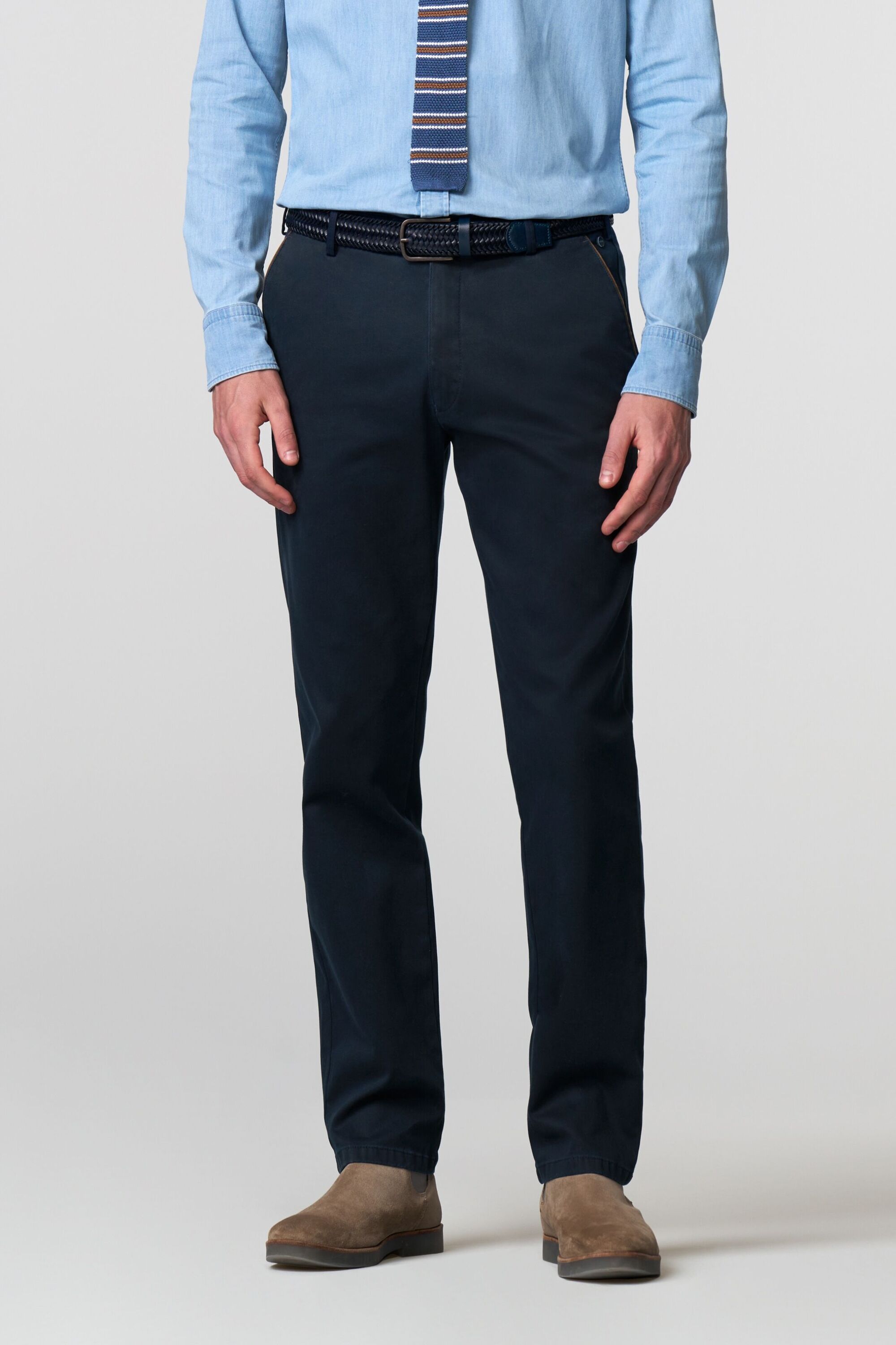 Chinos MEYER "New York", Herren, Gr. 36, Länge 32, blau (dunkelblau), 97% Baumwolle, 3% Elasthan, unifarben, regular fit lang, Hosen, aus reiner Bio-Baumwolle