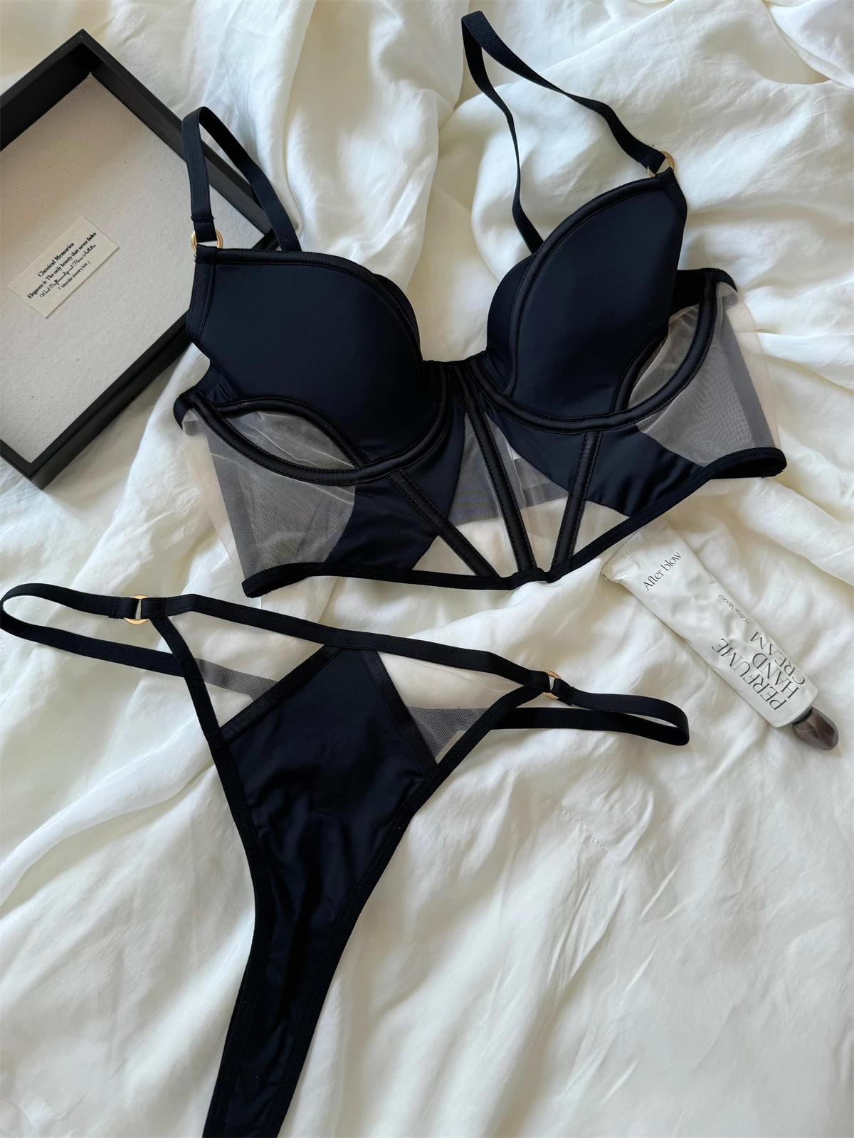 Ensemble de soutien-gorge en arête de poisson avec sous-vêtement, soutien-gorge en dentelle fine, sous-vêtements froncés, grande lingerie tactile avec caleçon, costume sexy