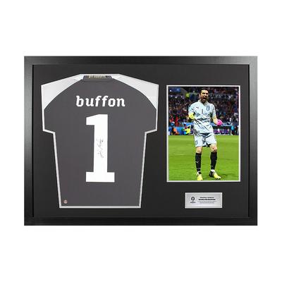 UEFA 2024 Auf der Rückseite signiertes und als Held gerahmtes Torwarttrikot von Gianluigi Buffon Image
