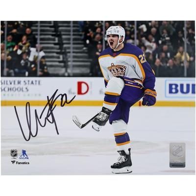 Kevin Fiala, Los Angeles Kings, signiertes 8 x 10 Zoll großes Retro-Trikot mit Rückseite, Foto zum Feiern Image