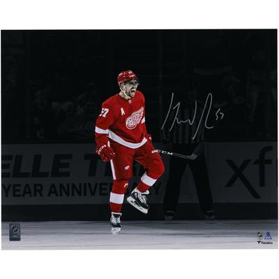 Autogrammfoto der Detroit Red Wings von David Perron (16 x 20 Zoll) mit rotem Trikot Image