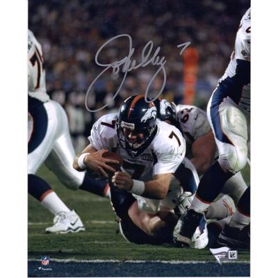 Autogrammfoto von John Elway, Denver Broncos, 20,3 x 25,4 cm, weißes Tauchfoto Image
