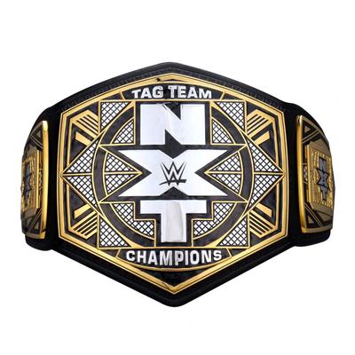 Replica-Titel der NXT Tag Team Championship Image