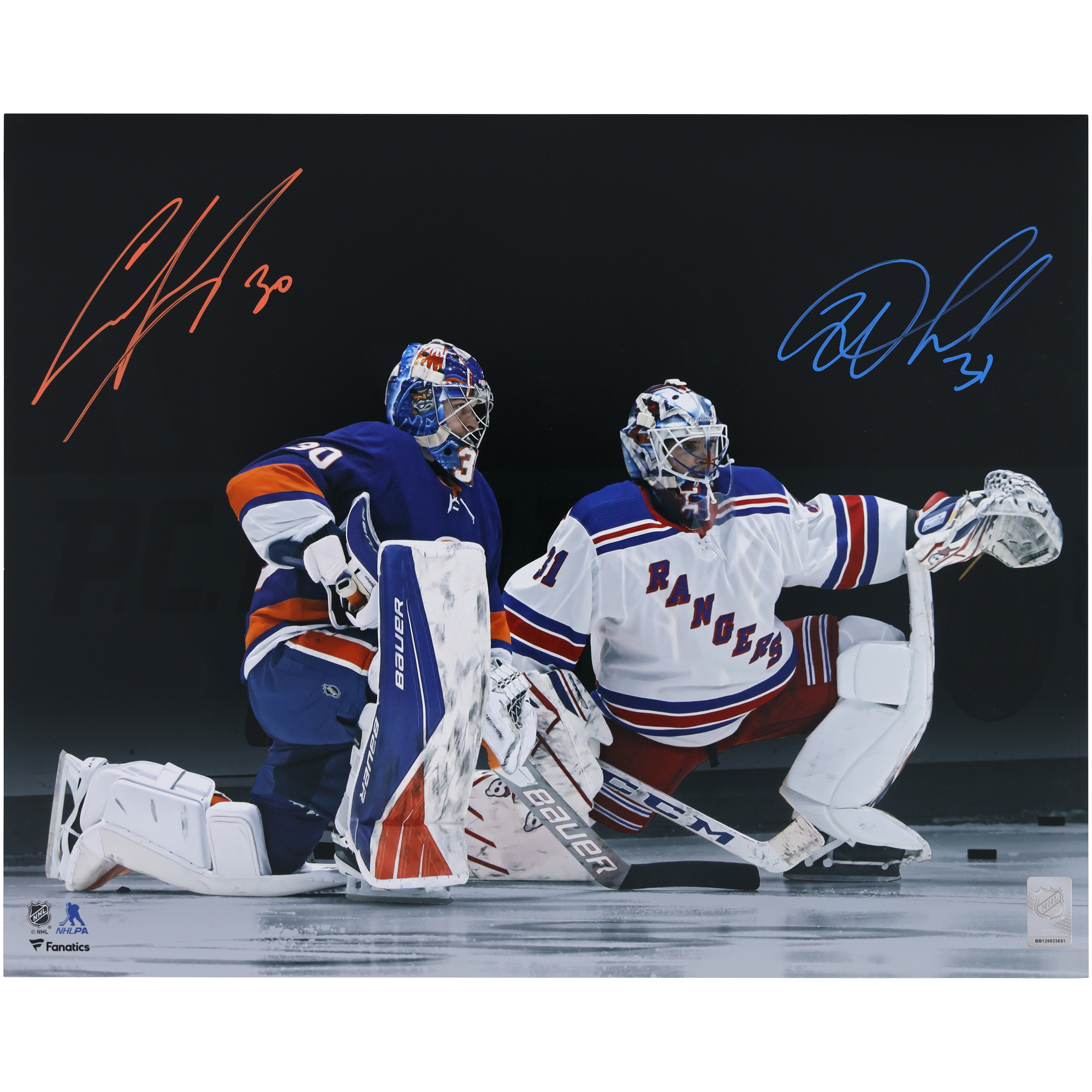 Autogrammfoto „On One Knee“ von Igor Shesterkin (New York Rangers) und Ilya Sorokin (New York Islanders), 40,6 x 50,8 cm Image