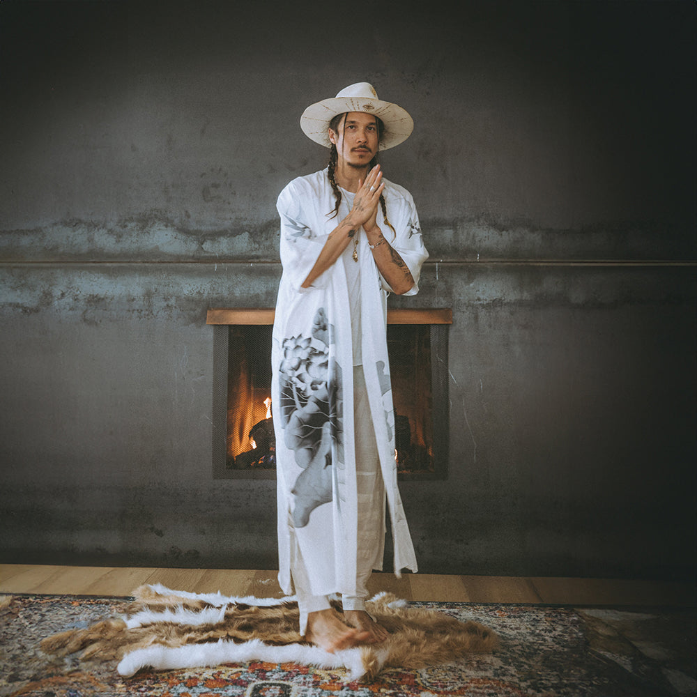 KIM+ONO Kimono Robe | Silk Handpainted Lotus Long Kimono Robe | Silk | Black And White | Long