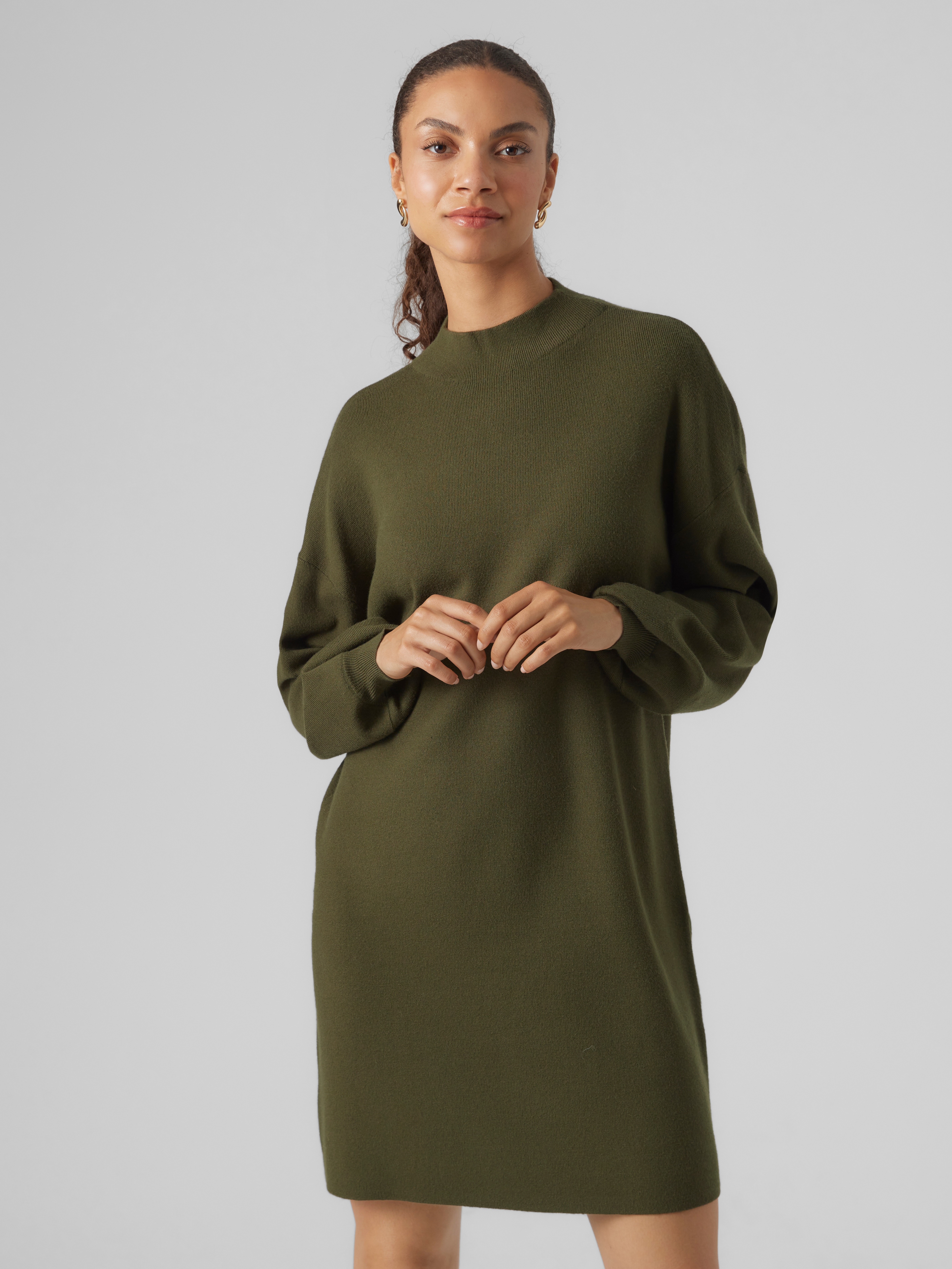 Strickkleid VERO MODA "VMNANCY LS FUNNELNECK DRESS GA NOOS", Damen, Gr. L, N-Gr, grün (rifle grün), Feinstrick, Obermaterial: 52% Viskose, 28% Polyester, 20% Nylon, unifarben, loose fit, Rippbündchen, Kleider Strickkleid