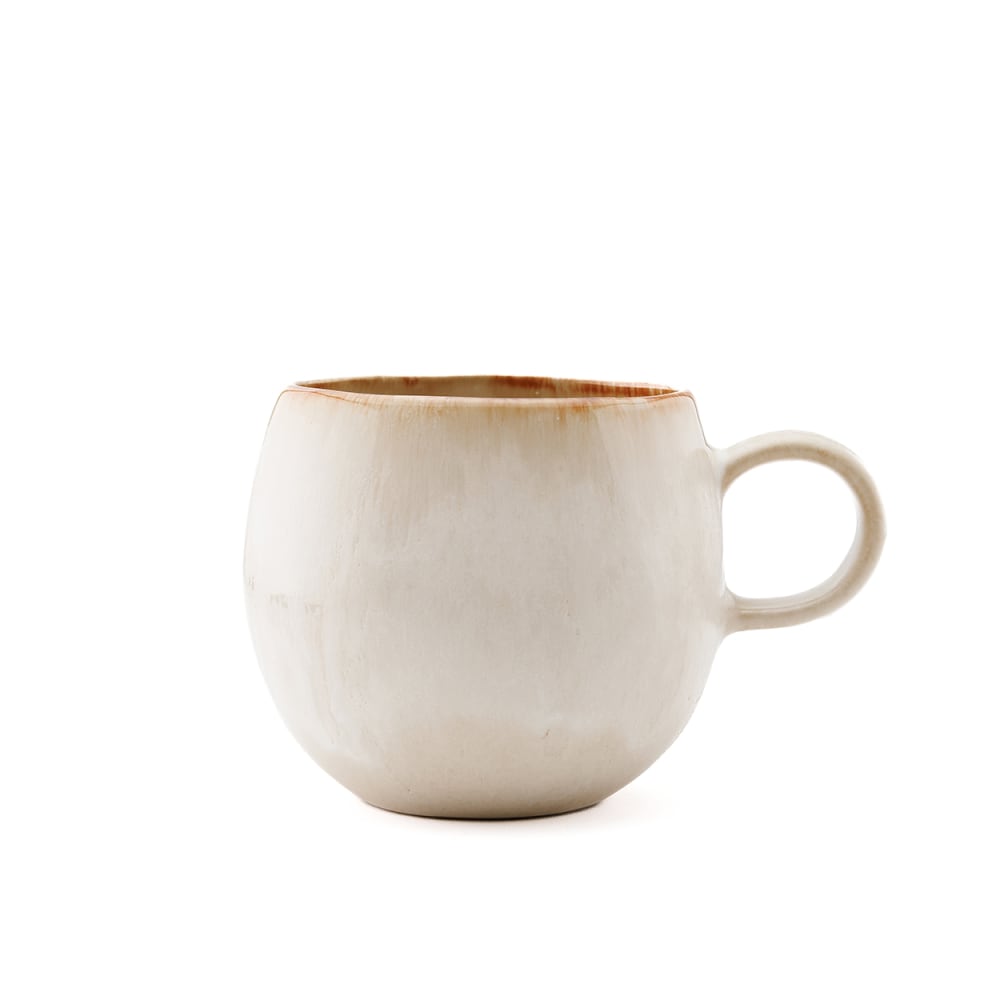 Tasse en céramique blanche