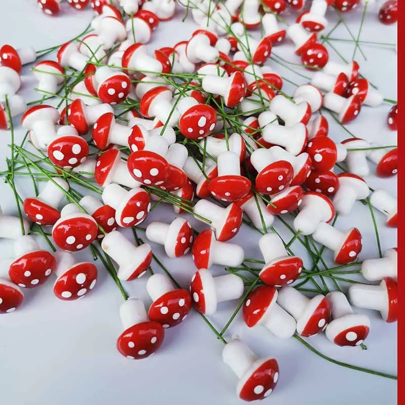 50/100 stücke Roten Pilz Garten Gepunktete Kleine Topf DIY Spielzeug Haus Landschaft Bonsai Pflanze Garten mini Dekoration Ornament