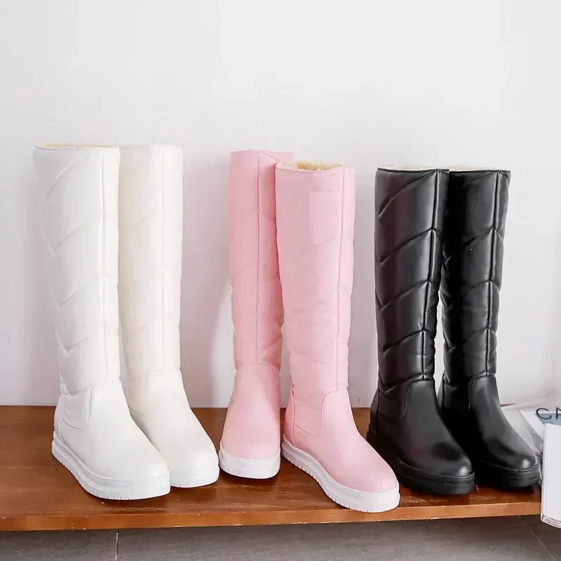Winter Warme Plüsch Kniehohe Stiefel Frauen Bequeme Flache Ferse Schnee Stiefel Slip Auf Plattform Frau Lange Stiefel Schuhe Schwarz Rosa Weiß 2022