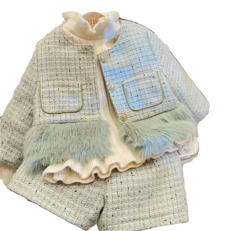 Neues zweiteiliges Wollset für Mädchen 2024 Winter Kinder kleidung kleiner Duft Mode geflochtene Baumwolle Kinder bekleidung Set Image