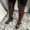 LAIGZEM Frauen Über Knie Stiefel Glänzende Runde Kappe Breite Kalb Freundliche 5CM Mid Heels Stiefel Seite Zip Schuhe Frau große Größe 33 41 46 50