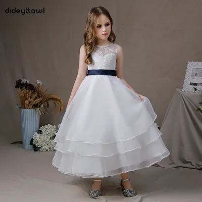 Dideyttawl Maßgeschneidertes, gestuftes, ärmelloses, knielanges Blumenmädchenkleid für die Hochzeit, Image