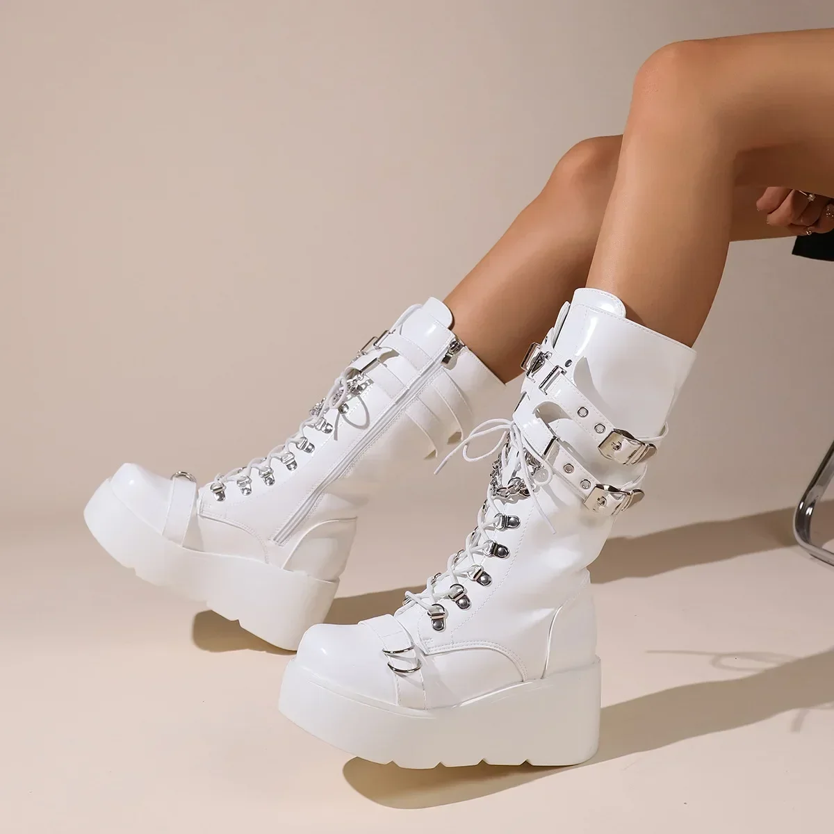 Plateaus tiefel genietete Schnallen keile hohe Damen stiefel Punk Spice Chic Biker Rider Stiefel