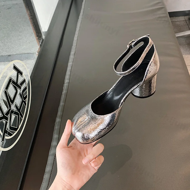 Frauen Mary Janes Schuhe Silber Leder Kleid Quadratischen Kopf Split Toe Schuhe Frauen Flache Schnalle Weiche Sohle Schuhe Zapatos De Mujer