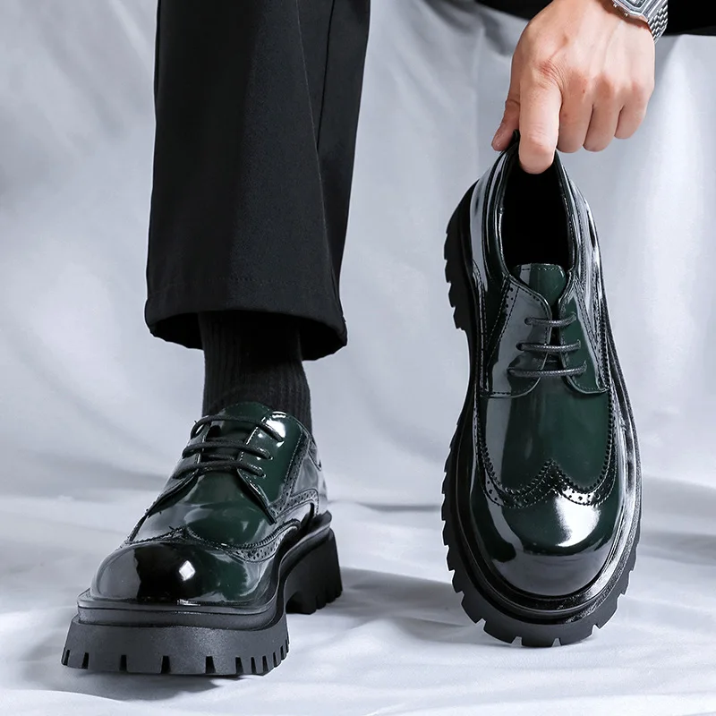 Marke Mann Schuhe Formale Grün Glänzend Leder Schuhe für Männer Lace Up Oxfords für Männliche Hochzeit Party Büro Business Casual Schuh Männer