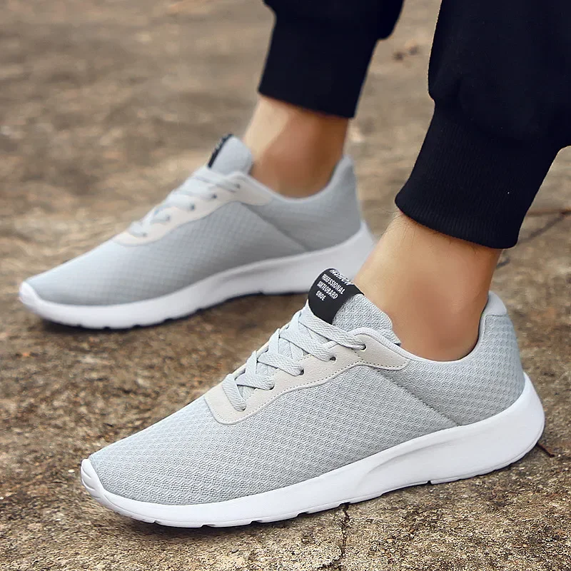 2025, schwarze Wanderschuhe für Herren sind leichte, atmungsaktive, rutschfeste, lässige Wander-Sportschuhe für Damen, Tennis, Größen 36–48