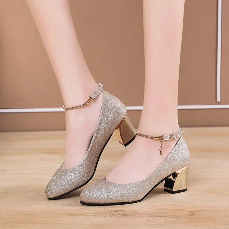 5cm Mid Heel High Heels Silber glänzende Pailletten Party Hochzeits schuhe Mode klobige Absätze Kette Knöchel riemen Damen Pumps plus Größe 41