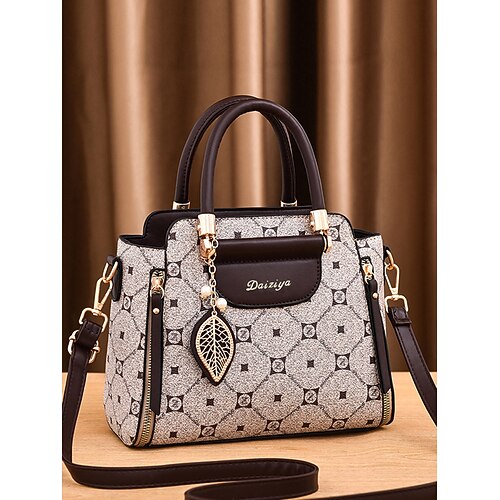 elegante Damenhandtasche aus Kunstleder mit roten Akzenten und Blattgold-Anhänger – Designer-inspirierte Umhängetasche mit verstellbarem Riemen