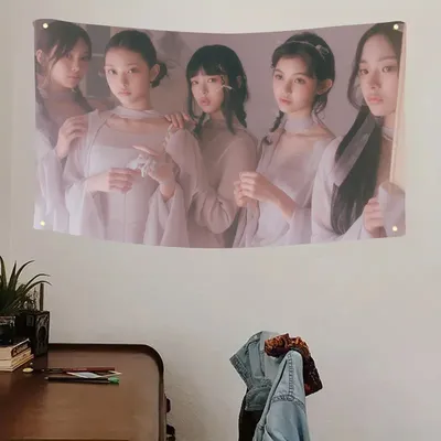1pc kpop new jeans Flagge Werkstatt Flaggen Raum dekor Flagge Außen dekorationen Flaggen für Räume Image