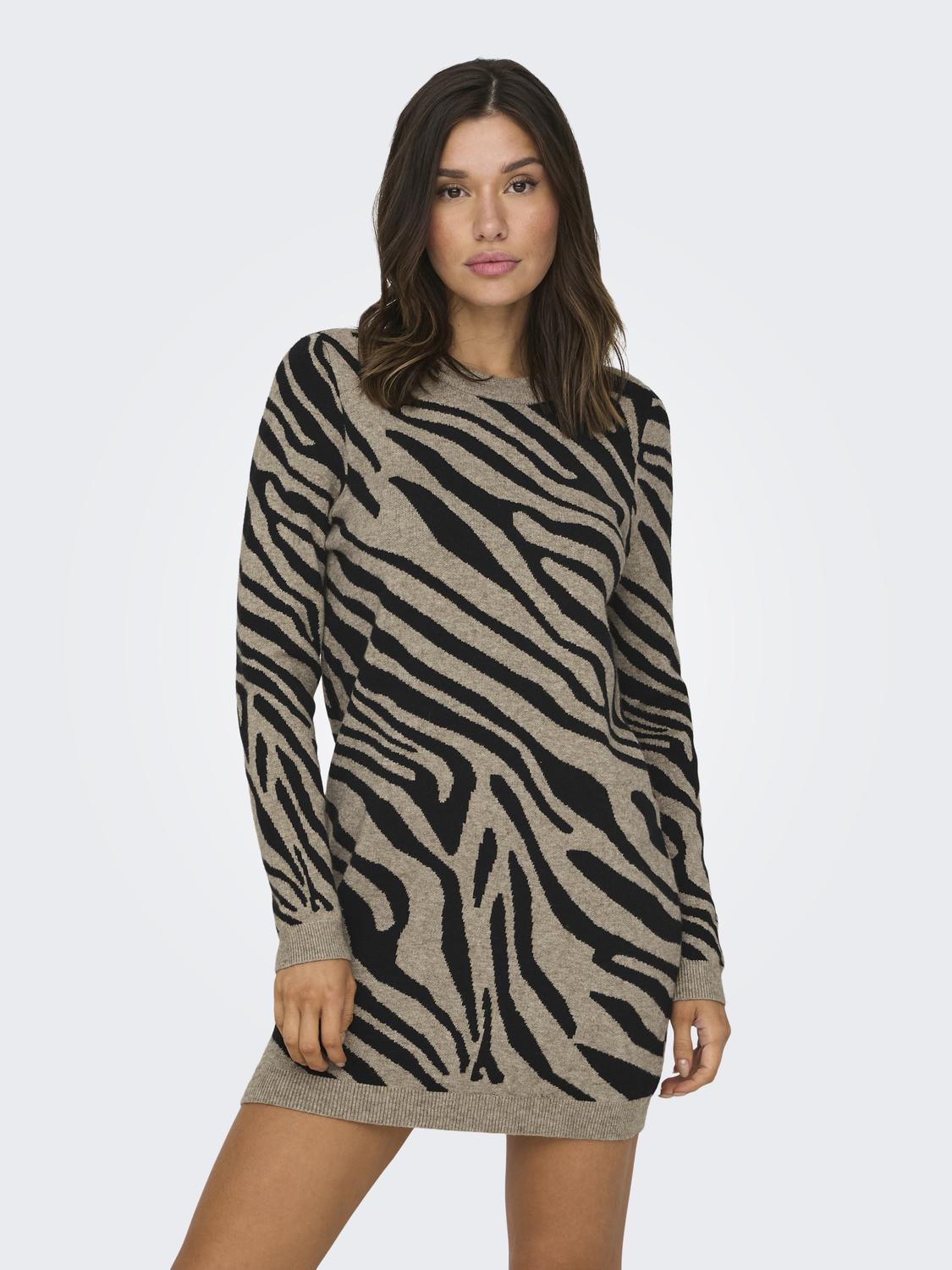 Strickkleid ONLY "ONLJENNI LS ANIMAL DRESS EX KNT", Damen, Gr. S, N-Gr, braun (fossil pattern:schwarz zebra), Strick, Obermaterial: 50% Viskose, 27% Nylon, 23% Polyester, animal-print, gemustert, regular fit ca. Mitte Oberschenkel, Rundhals, Kleider Image