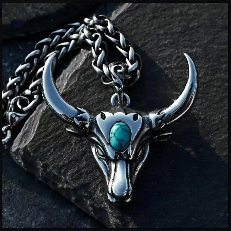 Gothic Green Stone Bull Skull Halskette Anhänger Punk Tier Halskette Herren Stier Sternzeichen Amulett Schmuck Jubiläumsgeschenk