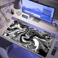 Tappetino per mouse per computer Strata Liquid Accessorio da gioco Tappetino per mouse Nero Bianco Tappetino da scrivania grande Gamer Gomma XXL 1000x500 Mause Carpet Run