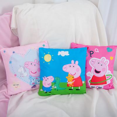 Dekokissen PEPPA PIG "Peppa Pig", bunt, B:40cm H:2,5cm L:40cm, Polyester, Dekokissen_Sitzkissen_Kissenhüllen, hochfarbig bedruckt Image