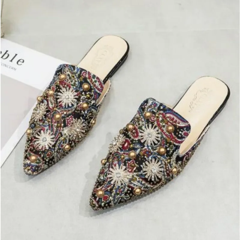 Baotou Half Drag Sommer neue Stickerei Blume spitzen Strass Hausschuhe für Frauen rutsch feste verschleiß feste flache Schuhe