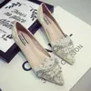 Neue Krone Perle weiche Wohnungen Hochzeit Schuhe Spitz Frauen Kleid Mokassins Niedrigen Perle Ferse Damen Mode Luxus plus größe 43