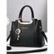 Rote Handtasche aus Kunstleder für Damen – elegantes Design mit Henkel oben, Perlenanhänger und abnehmbarem Riemen für die Arbeit, Partys und den täglichen Gebrauch