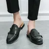 Klassische schwarze Herren-Sandalen und halbe Hausschuhe, luxuriöse Herrenmarke, modische Party, Outdoor, Wandern, atmungsaktive Schuhe, Größe 47
