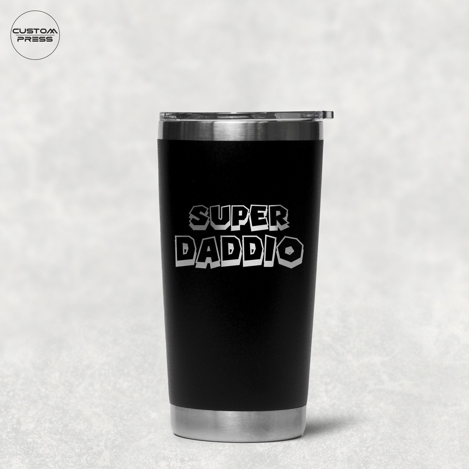 Bicchiere Super Daddio, Bicchiere inciso, Bicchiere da 20, 30 o 40 oz, Bicchiere papà, Bicchiere Super Mario, Bicchiere per la festa del papà