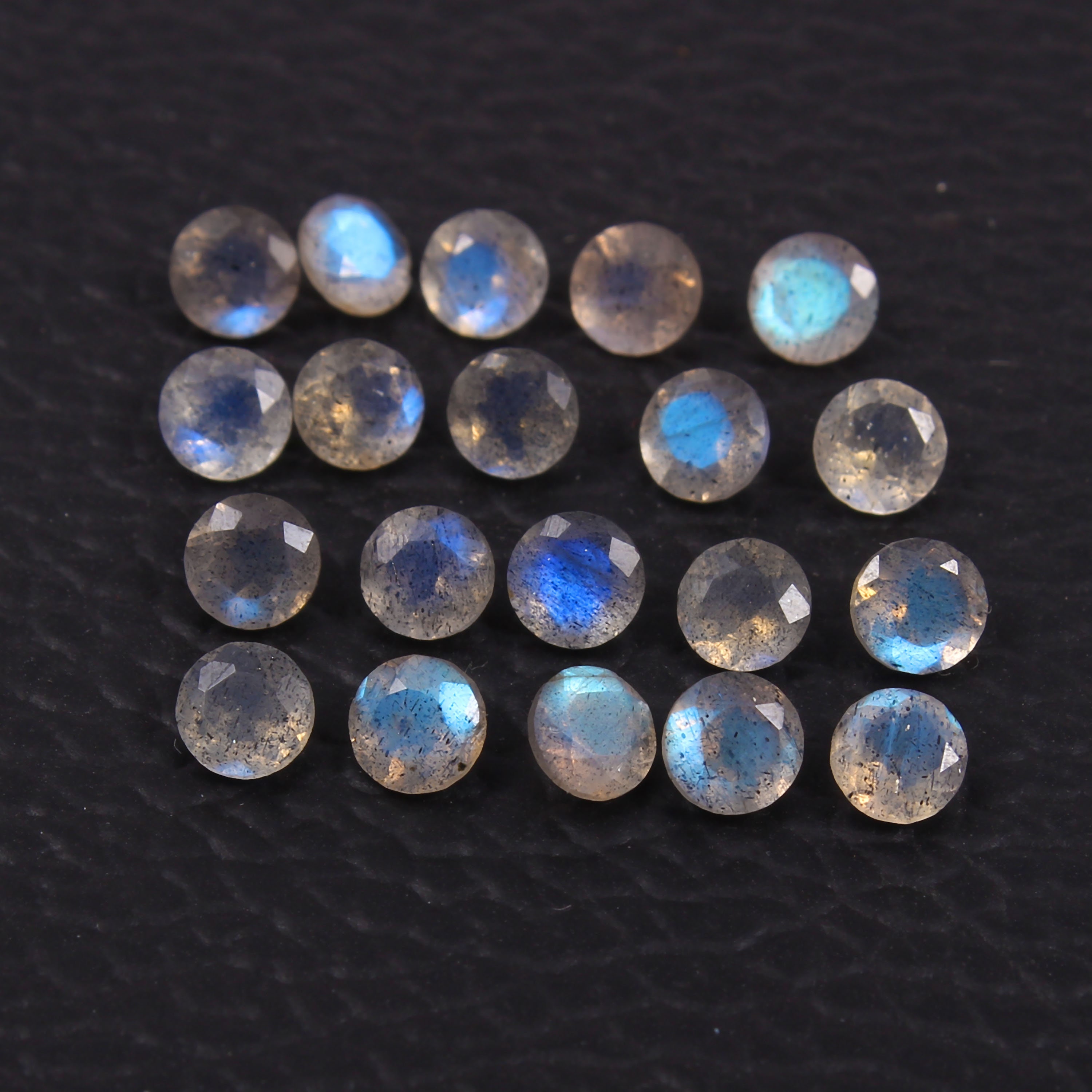 Pietre preziose sfaccettate di labradorite blu fuoco naturale di forma rotonda 1,25 1,50 1,75 2 2,25 2,50 2,75 3 3,25 3,50 3,75 4 4,25 4,50 4,75 5 MM