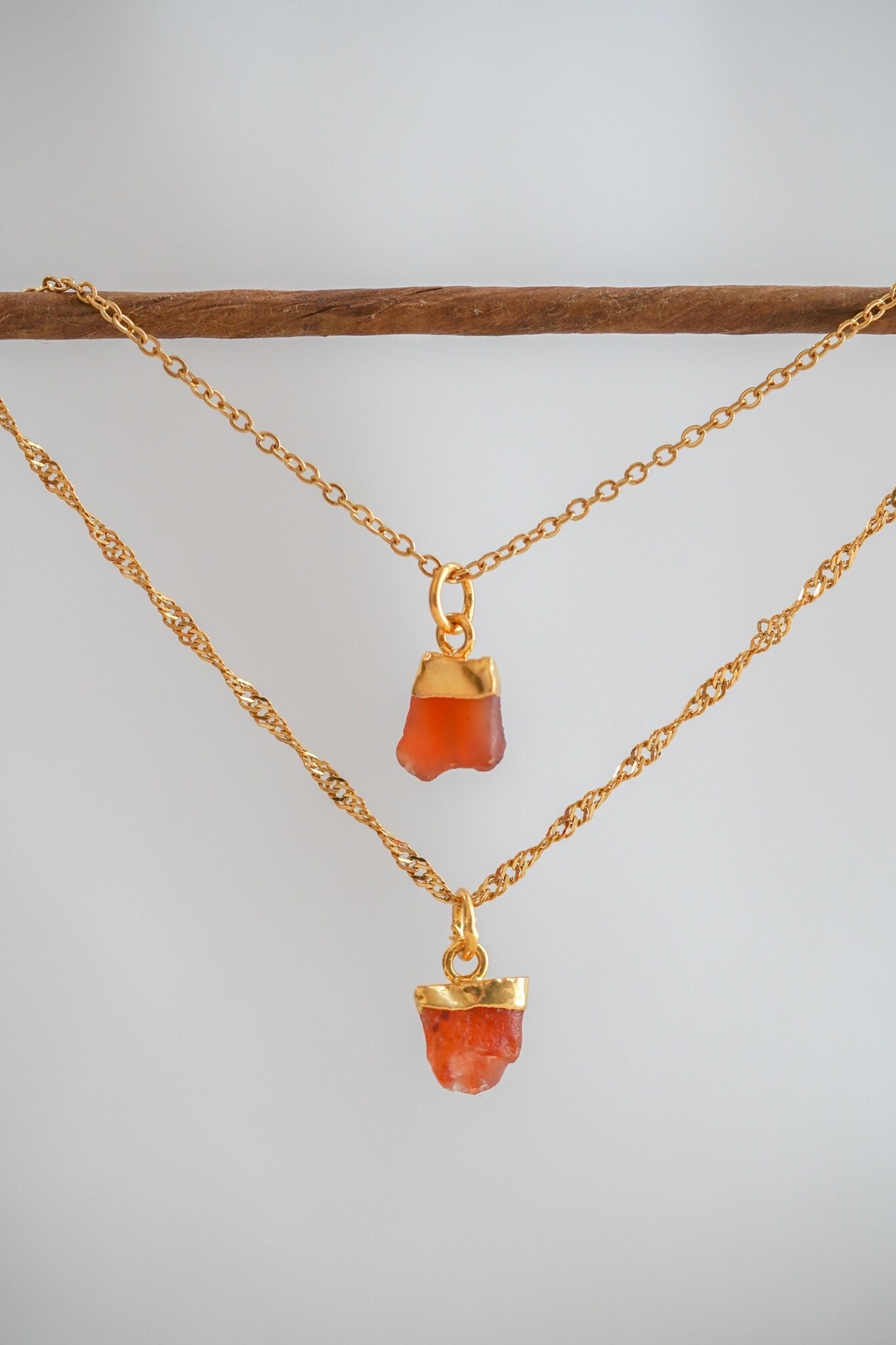 Collana di corniola grezza, collana di pietre preziose, collana di corniola, ciondolo di corniola, collana di cristallo, fascino di corniola, collana