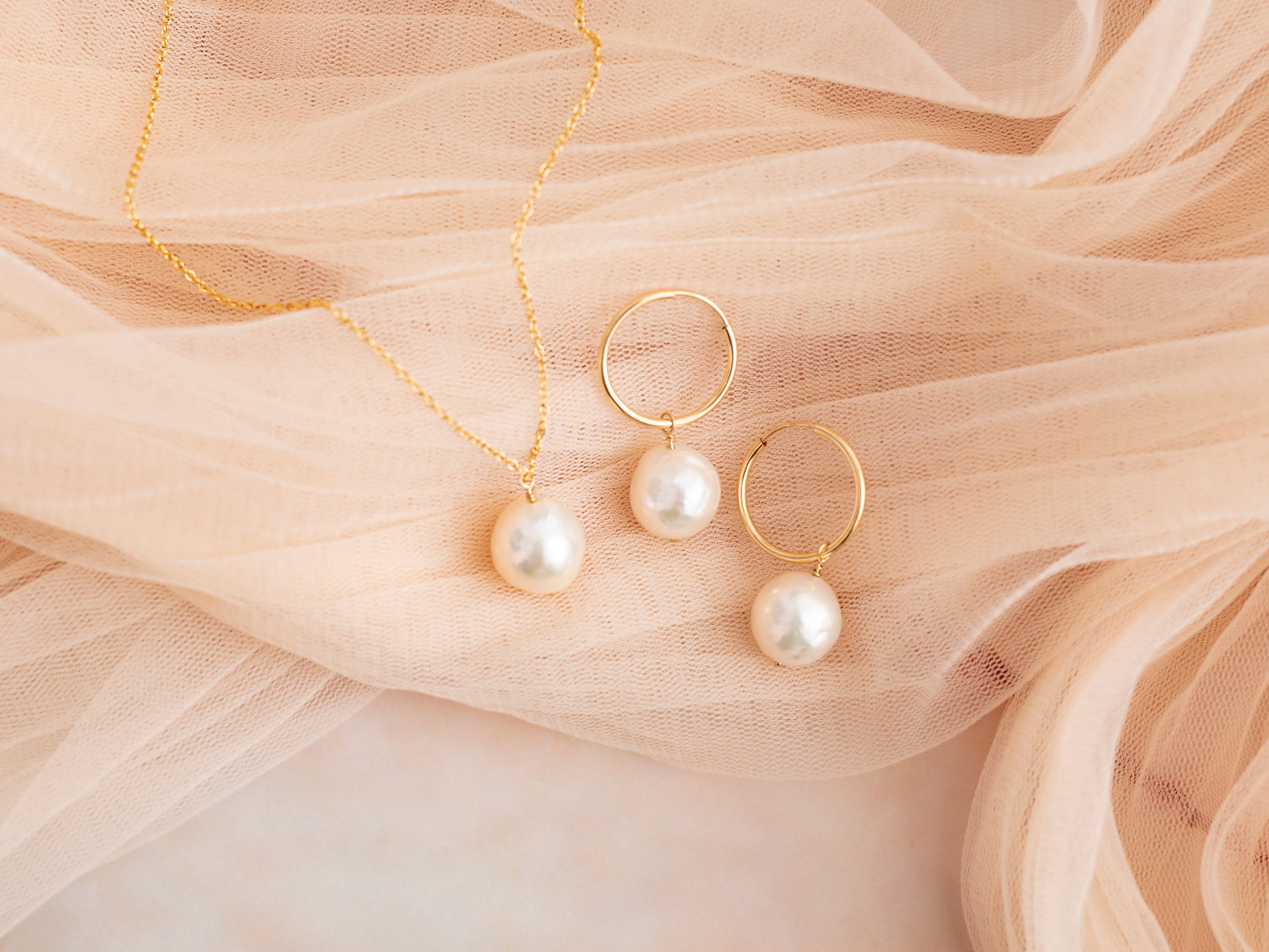 Set di gioielli di perle Collana a goccia di perle Set di gioielli da sposa Set regalo per il 30o anniversario per le donne Orecchini a goccia di perl