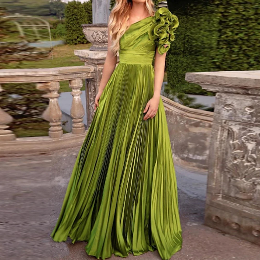 Elegante Kleider für besondere Anlässe, grünes Satin, Rüschen, Falten, gerüscht, A-Linie, One-Shoulder-Abendkleider, langes, maßgeschneidertes Anlasskleid