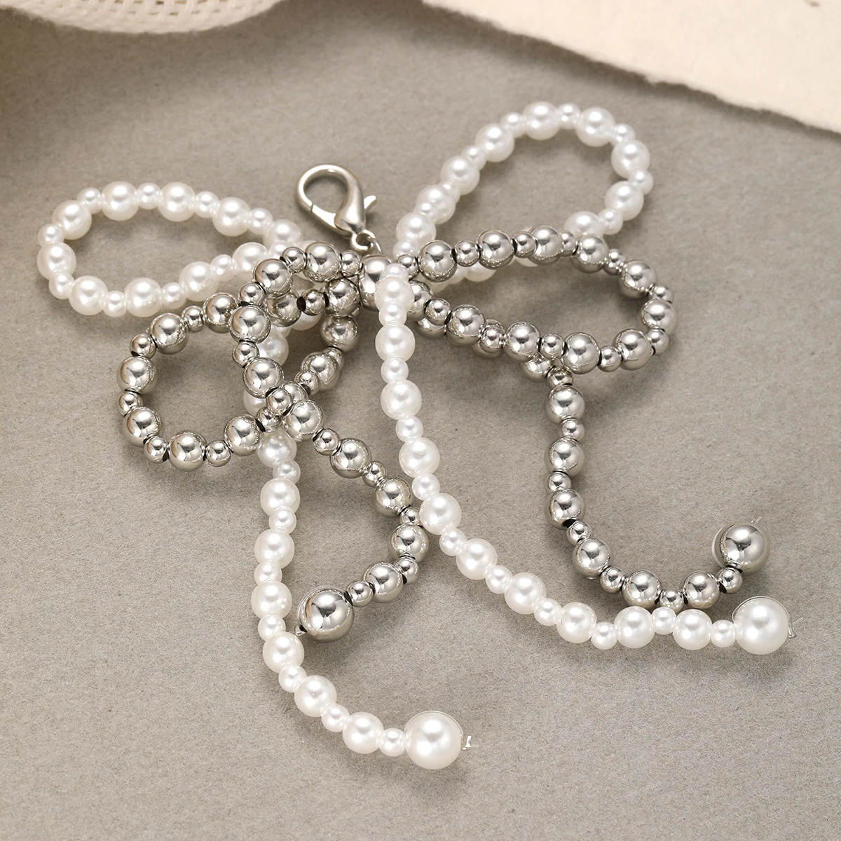 2 Teile/satz Handgemachte Doppel Layered Charme Schuh Schnalle Silber Weiß Farbe CCB Perle Bowknot Perle Schlüssel Kette Taschen Anhänger Zubehör