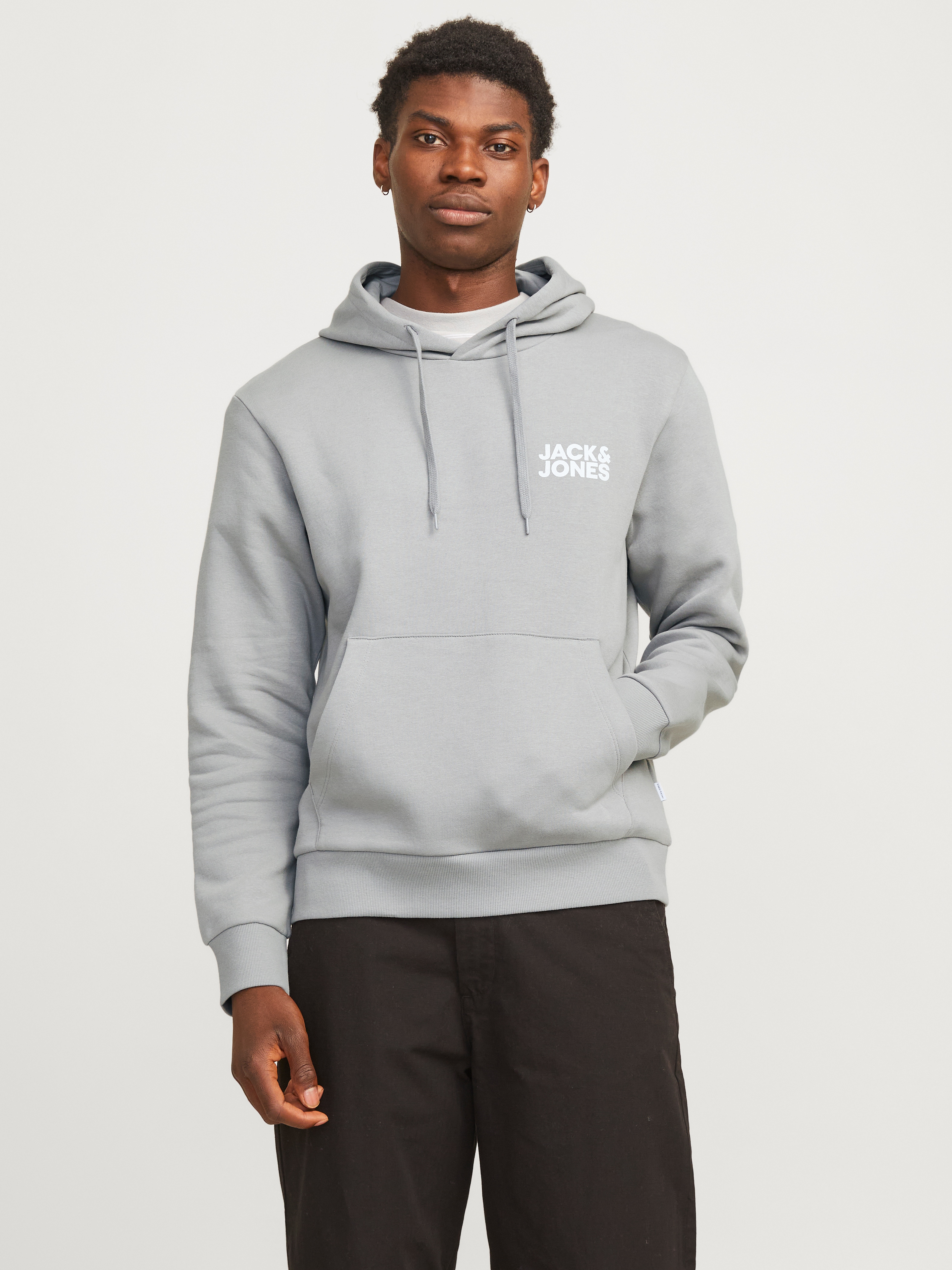 Kapuzensweatshirt JACK & JONES "JJECORP LOGO SWEAT HOOD NOOS", Herren, Gr. M, grau (ultimate grau detail:small print), angeraute Sweatware, Obermaterial: 70% Baumwolle, 30% Polyester, bedruckt, regular fit taillenbedeckt, Rundhals, Rippbündchen,...