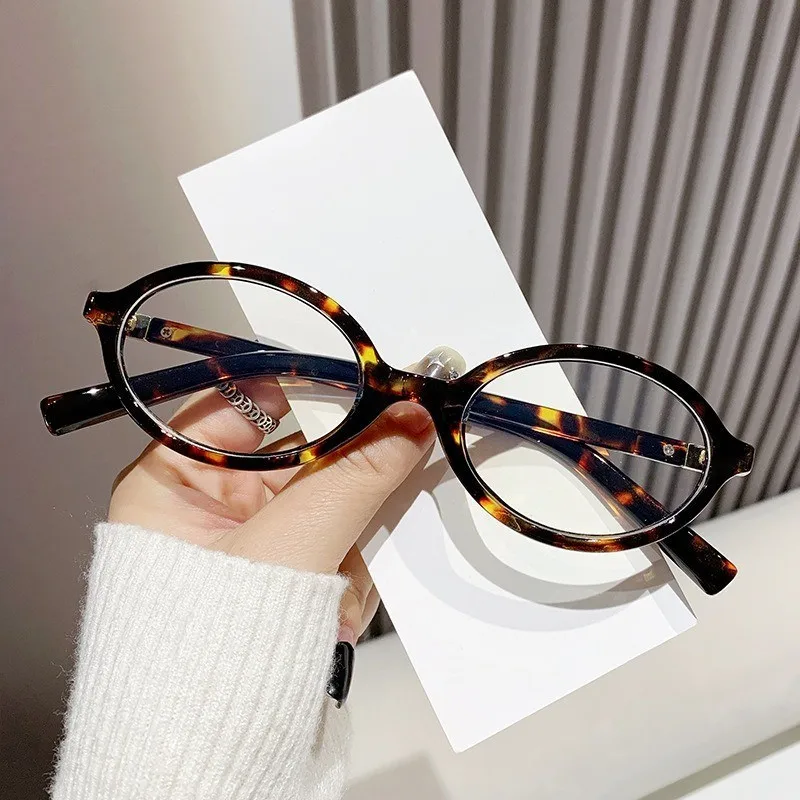 Y2K Ovale Anti-Blaulicht-blockierende Brille Damen Klare Anti-Strahlungs-Filterbrille Anti-Strahlungs-Brille Image