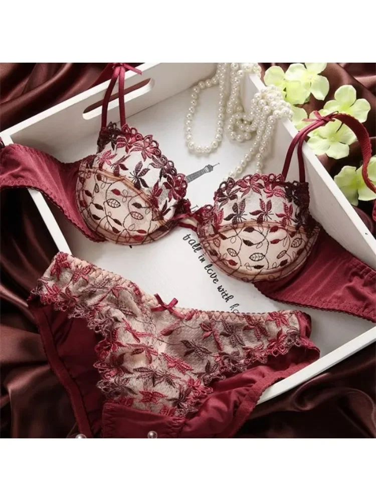 MOYISU Europe et états-unis Sexy sous-vêtements à armatures grande taille ensemble de soutien-gorge gros seins rouge femmes sous-vêtements soutien-gorge dentelle arc