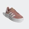 Sneaker ADIDAS ORIGINALS "GAZELLE BOLD KIDS", Gr. 38,5, rosa (warm clay, cloud weiß, gold metallic), Leder, Synthetik, sportlich, Schuhe