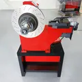 LT La più recente macchina per tornio a disco freno C9335A per auto e C9335A Grind Bilanciamento Riparazione Rettifica Scrematura Taglio a tamburo in Cina