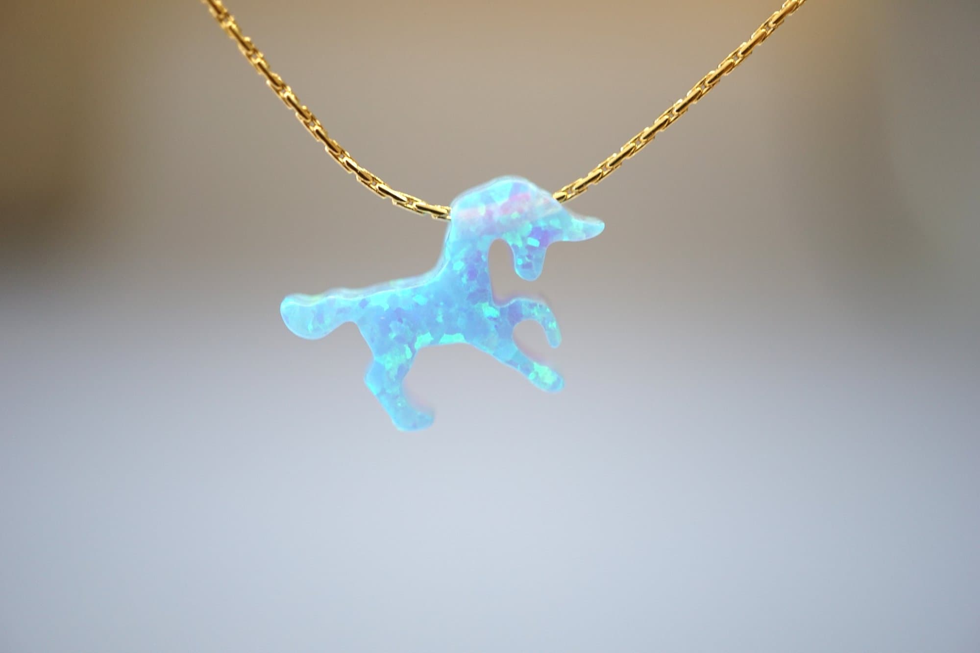 Collana unicorno, collana cuore opale, collana nuvola opale, collana opale bianco, collana oro opale, gioielli opale, collana ciondolo opale, regalo