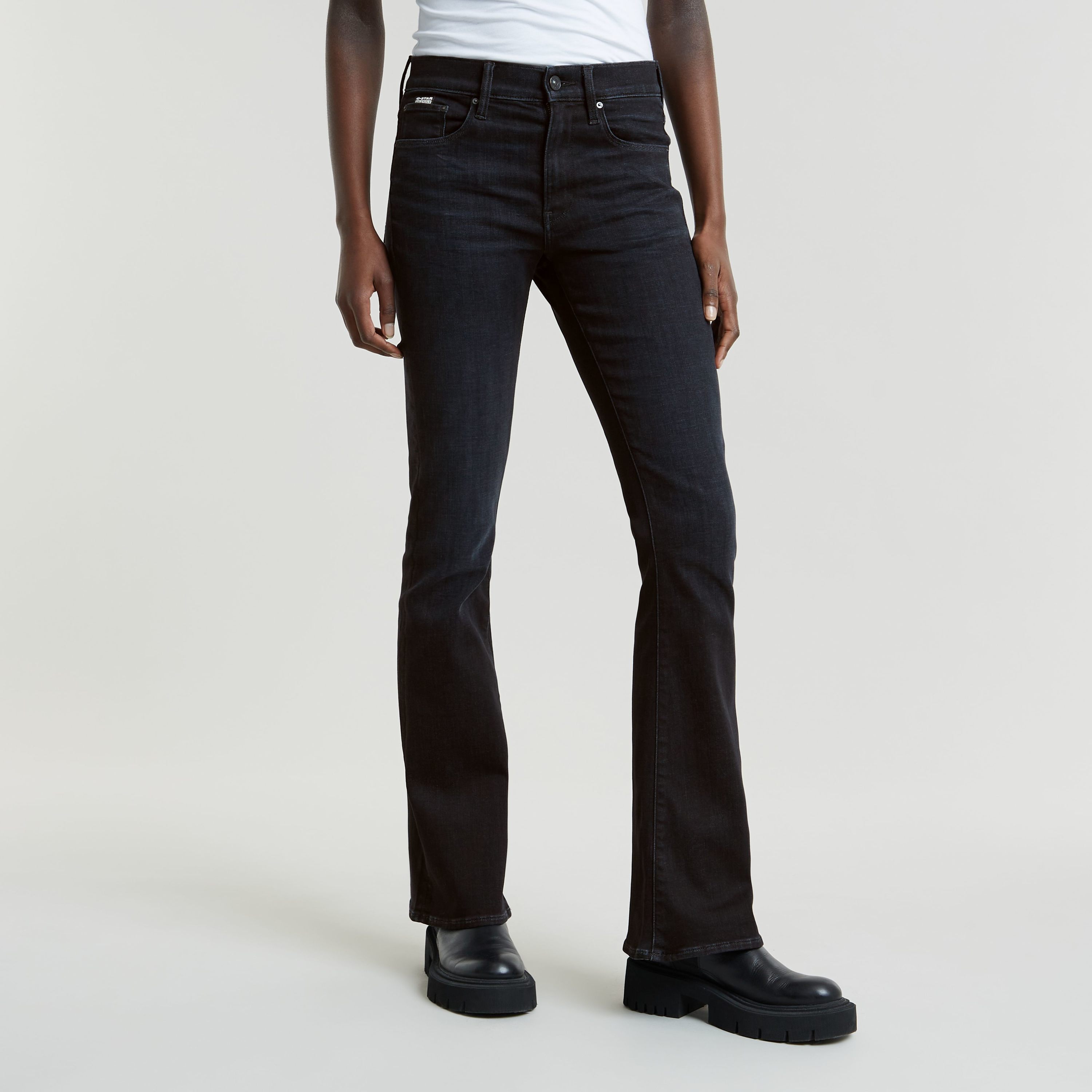 Bootcut-Jeans G-STAR "3301 Flare Wmn", Damen, Gr. 31, Länge 30, schwarz (worn in schwarz vortex), Denim/Jeans, Obermaterial: 91% Baumwolle, 7% Elastomultiester, 2% Elasthan, bootcut fit normal, Jeans