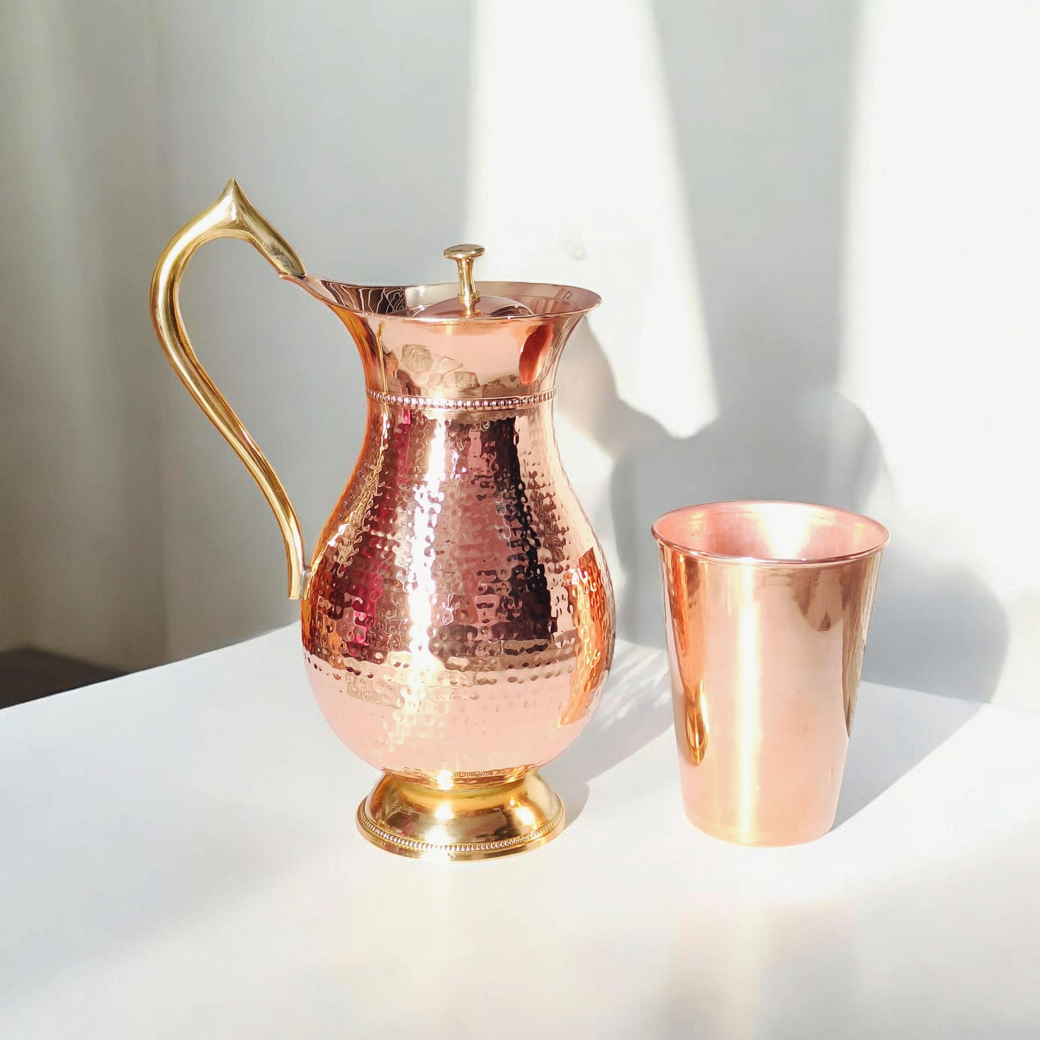 Brocca per acqua in rame puro, brocca Mughlai, tazza di rame di lusso, brocca per acqua yoga, brocca di rame fatta a mano, brocca con benefici ayurved