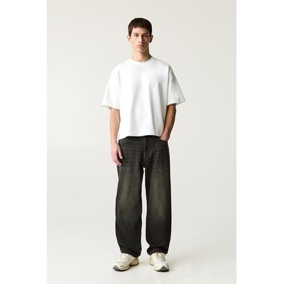 Loose-Fit Jeans