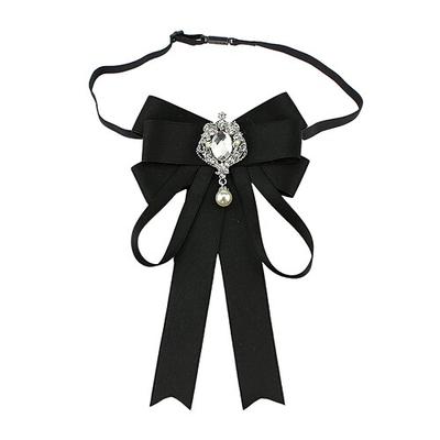 elegante papillon bordeaux con ciondolo gioiello – accessorio femminile in stile vittoriano per eventi formali, matrimoni e cosplay
