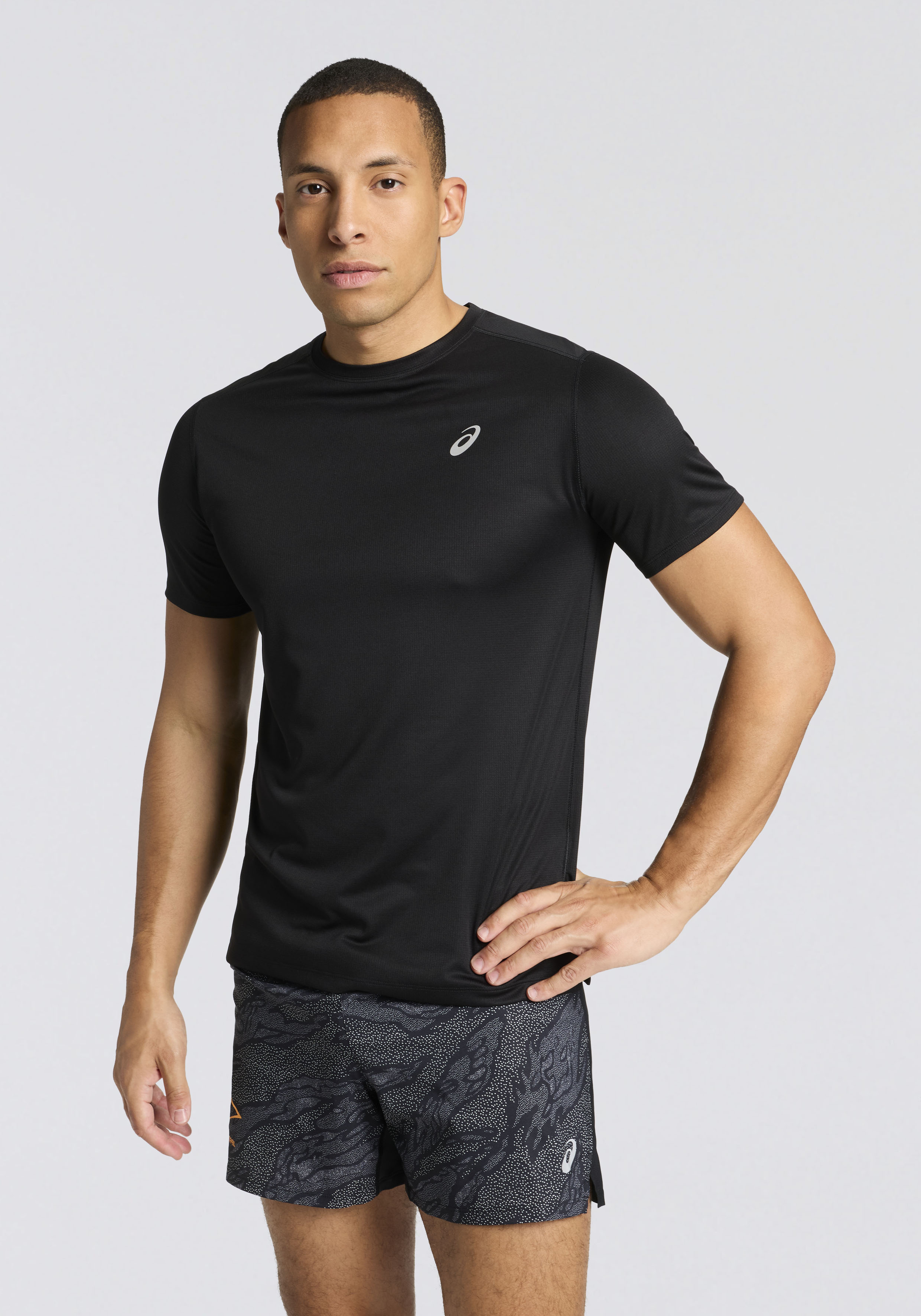 Laufshirt ASICS "ASICS CORE SS TOP", Herren, Gr. XXL, schwarz (performance schwarz), Obermaterial: 100% Polyester, Shirts Image